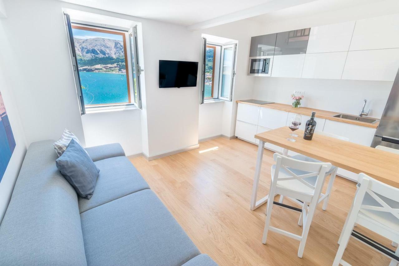 Seaview Apartments Baska Luaran gambar