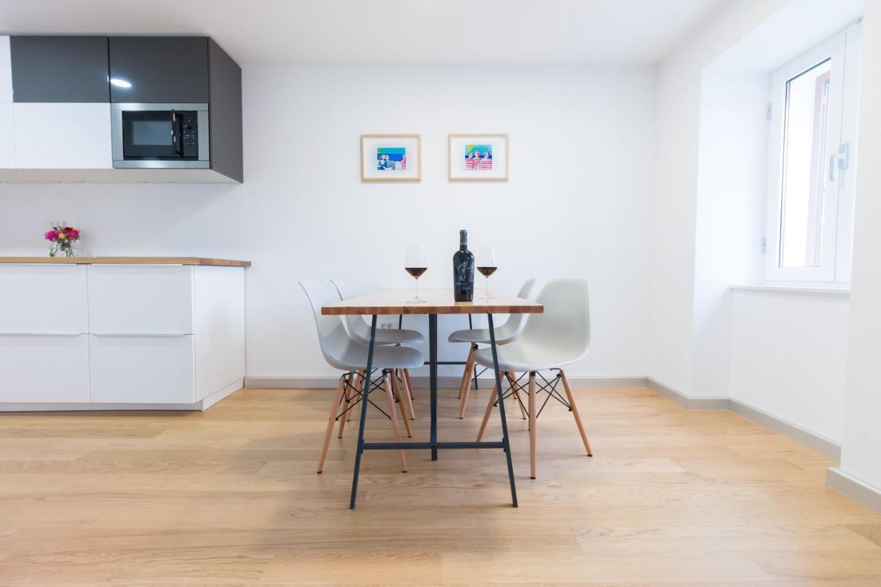 Seaview Apartments Baska Luaran gambar