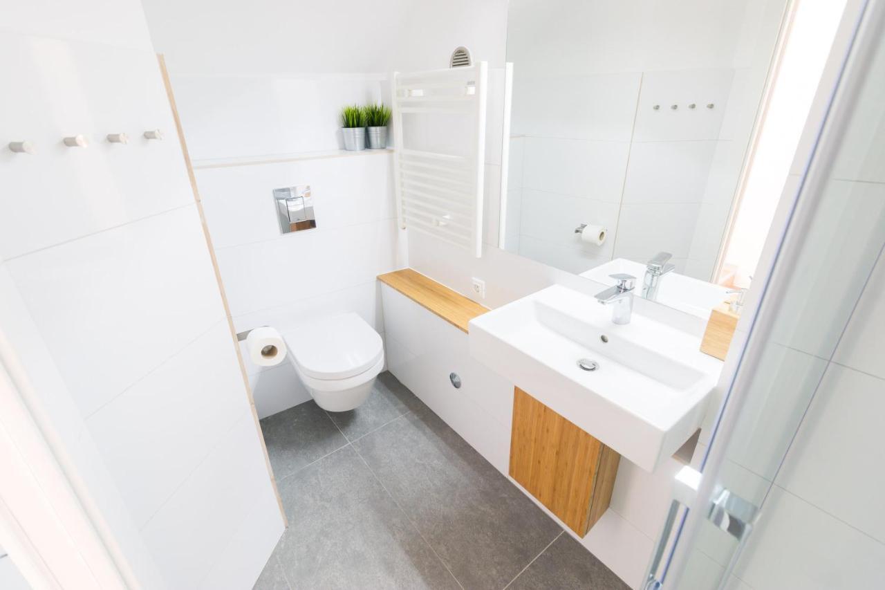 Seaview Apartments Baska Luaran gambar